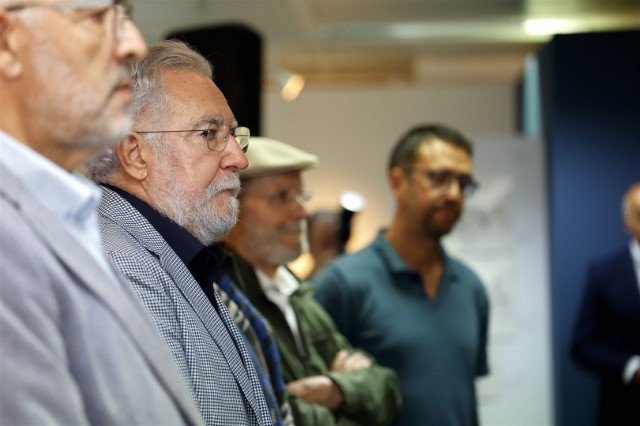 A exposición 40 anos de Autonomía de Galicia nas caricaturas de Siro viaxa ata Lugo